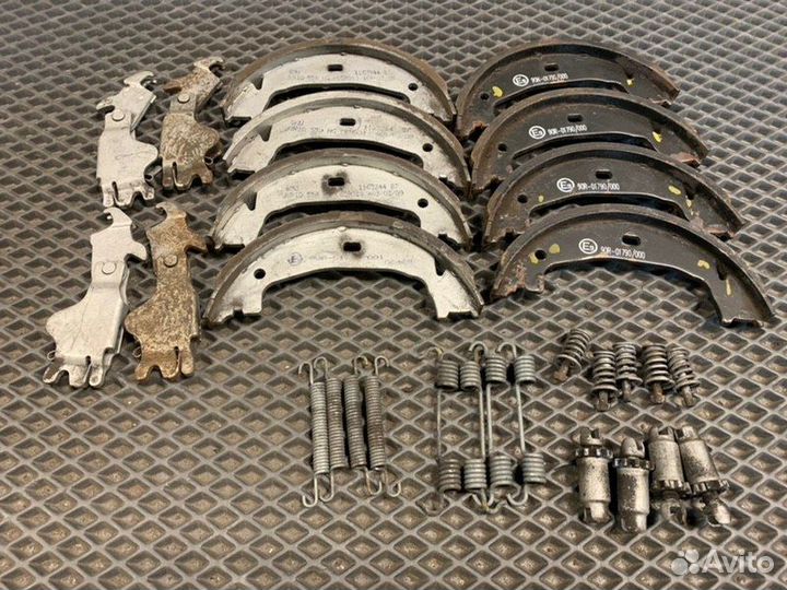 Колодки тормозные задние Bmw 325 E90 N52N (2500CC