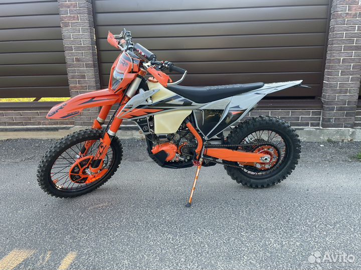 GR8 F300L Enduro PRO
