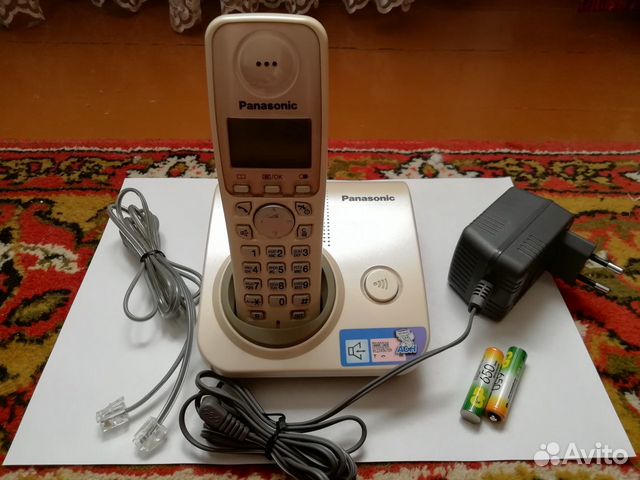 Телефон Panasonic KX-TG7205RU