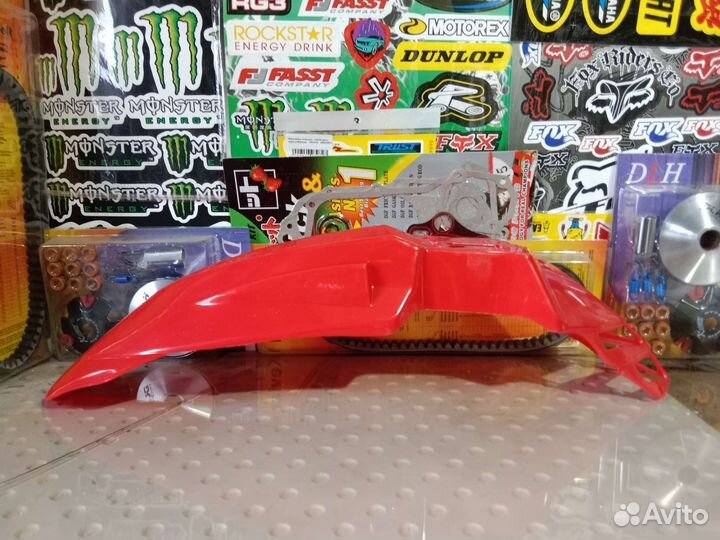 Крыло на кроссовый мотоцикл красное