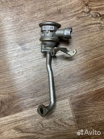 Клапан вентиляции картерных газов Audi A8 D3 4.2