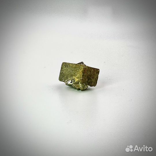 Самородок Пирита минерал натуральный камень