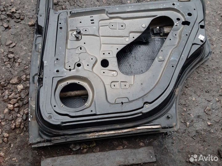 Дверь задняя правая Шевроле Лачетти универсал