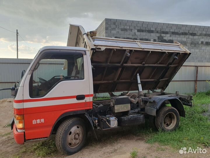 Isuzu Elf, 2001