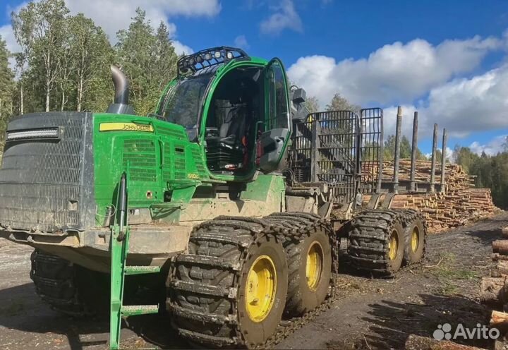 Форвардер John Deere 1910G