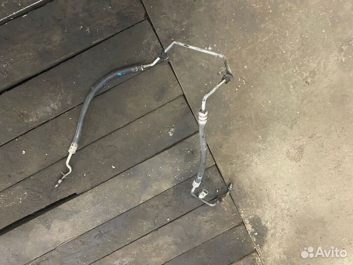 Трубка гур 8201002068 лада ларгус