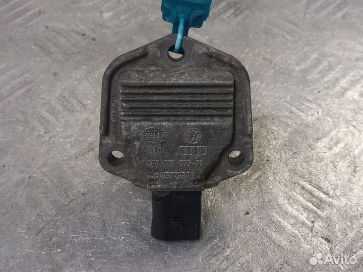 Датчик уровня масла Volkswagen Golf 4