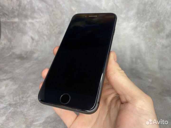 iPhone 8, 256 ГБ