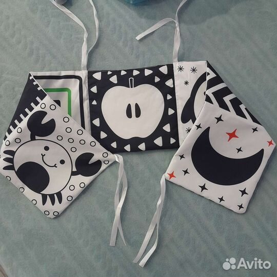 Бортик на кроватку