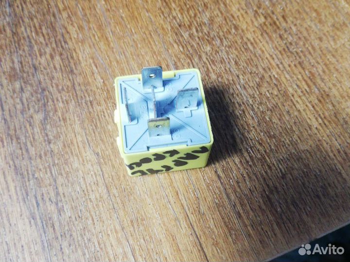 Реле Лада Ларгус