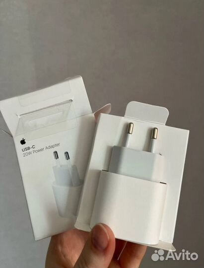 Оригинальный блок iPhone 20 w