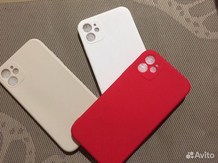 Чехол на iPhone 11