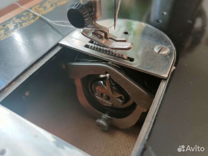 Швейная машинка подольская ручная
