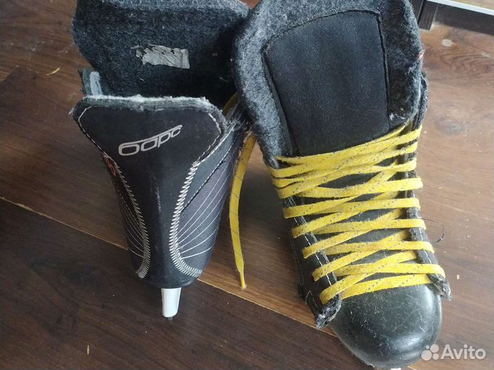 Коньки хоккейные