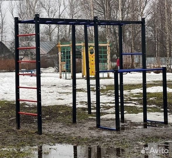 Спортивный комплекс воркаут для двора