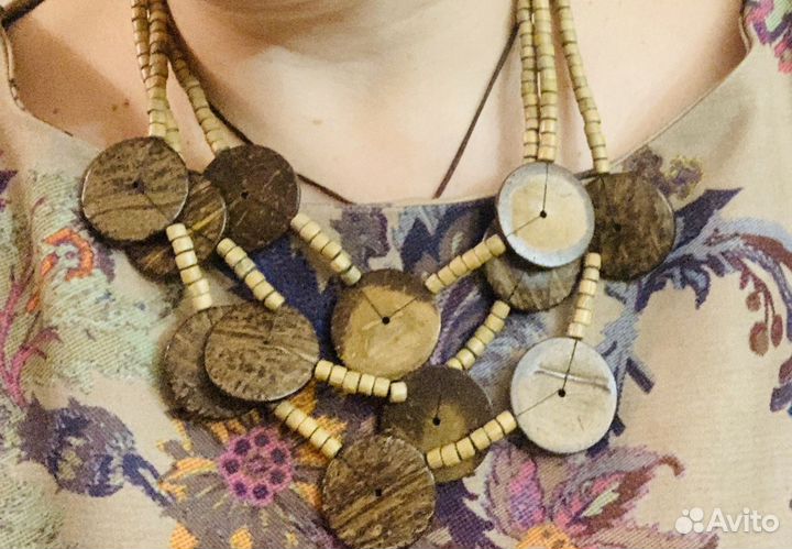 Бусы из дерева, очень стильные