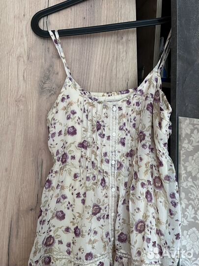 Блузка на бретельках