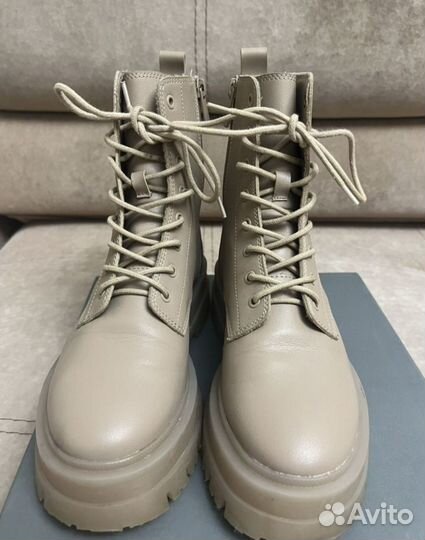 Ботинки демисезонные женские р-р 37