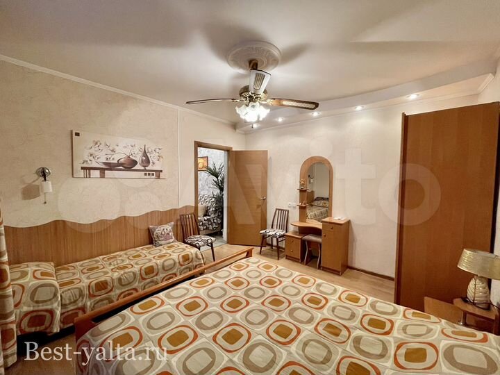 Дом 35 м² на участке 1 сот.