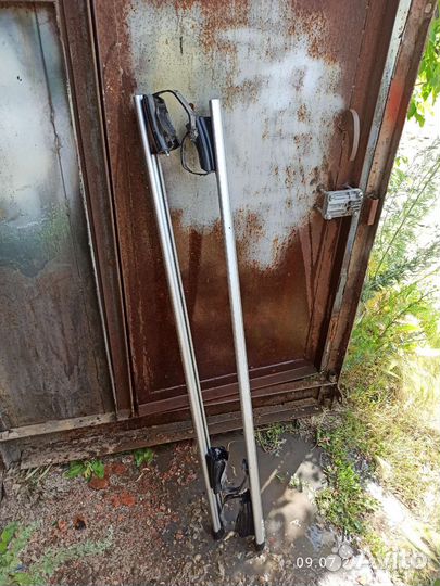 Поперечины на рейлинги универсальные