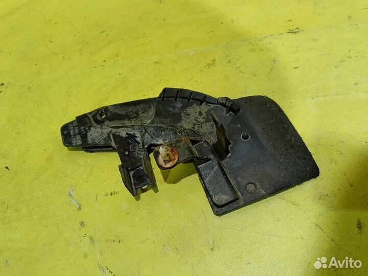 Накладка на порог наружная задняя правая