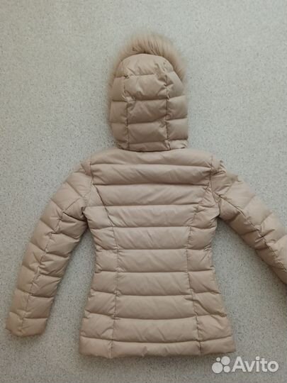 Пуховик женский Benetton