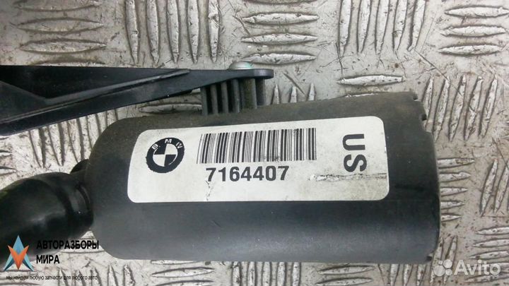 Бачок иолиса BMW X5 E70 2008