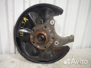 Кулак задний левый Ауди