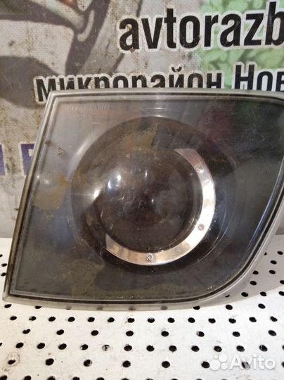 Фонарь задний внутренний правый Mazda 3