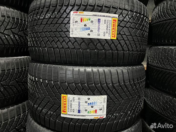 Pirelli Scorpion Winter 2 295/35 R21 и 315/30 R22 110V