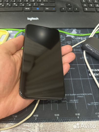 iPhone X, 64 ГБ
