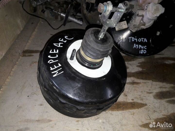 Вакуумный усилитель тормозов Mercedes-Benz E250