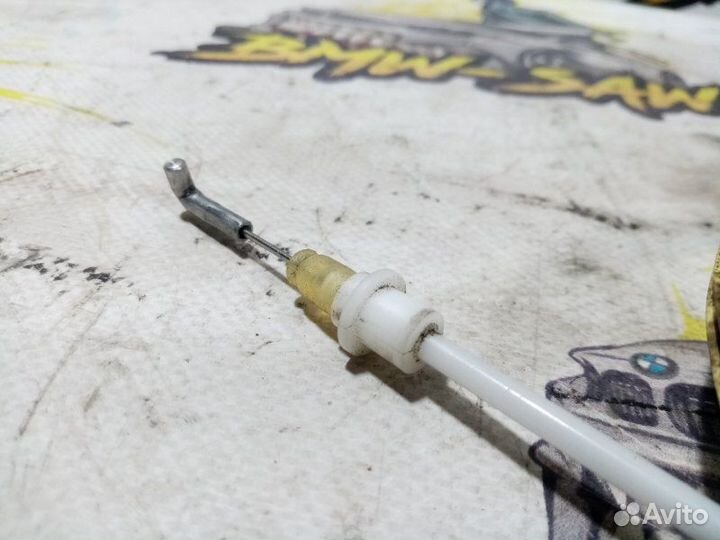 Трос двери задний правый Audi A6 C5 APR 2000