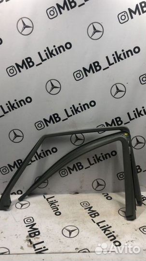 Рамка стекла двери Mercedes-Benz M-Класс W164