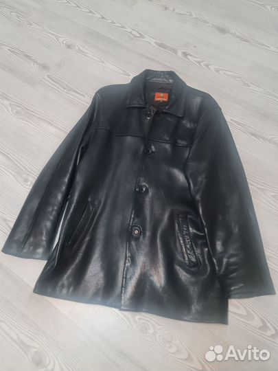 Кожаная куртка демисезонная мужская