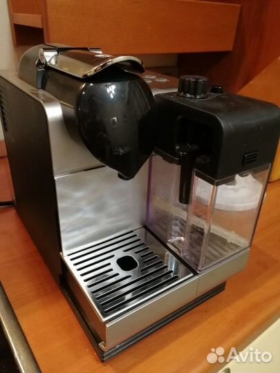 Кофемашина капсульная delonghi
