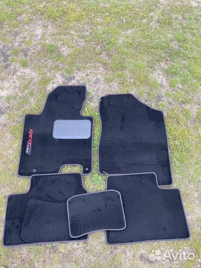 Автомобильные коврики ворсовые