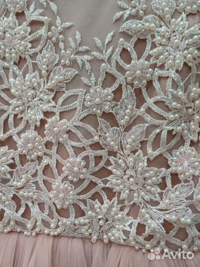 Нарядное платье для девочки