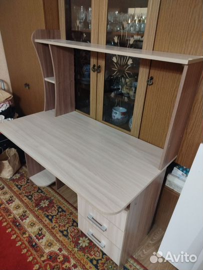 Компьютерный стол