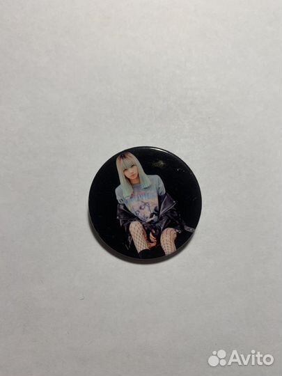 Значек BlackPink (Lisa)