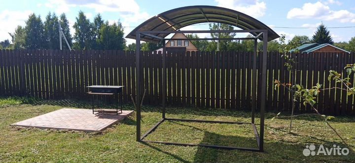 Беседка летняя арочная для сада