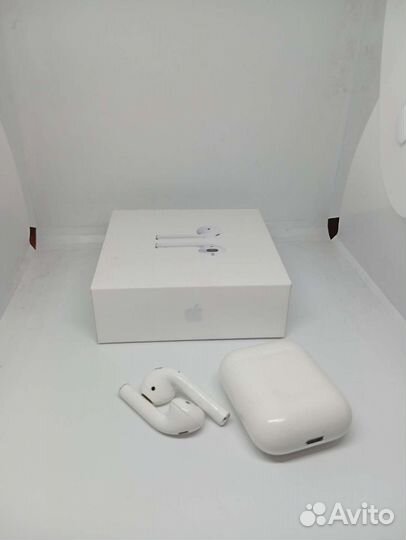 Беспроводные наушники apple airpods 1