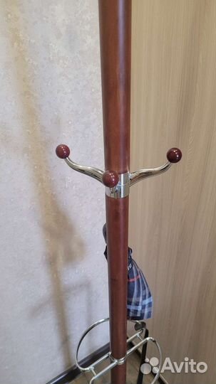 Вешалка напольная