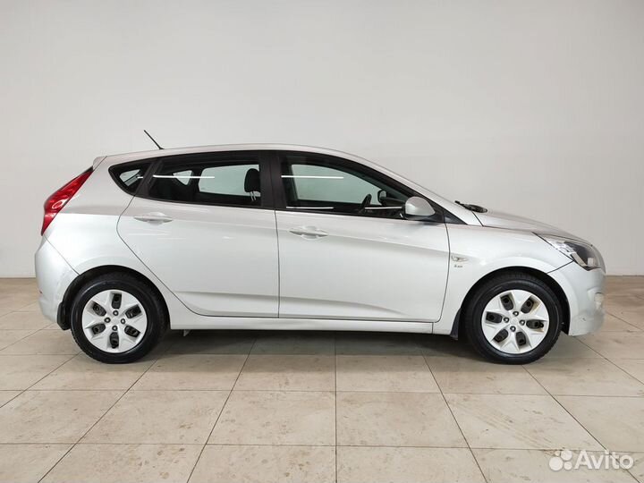 Hyundai Solaris 1.6 AT, 2015, 100 960 км