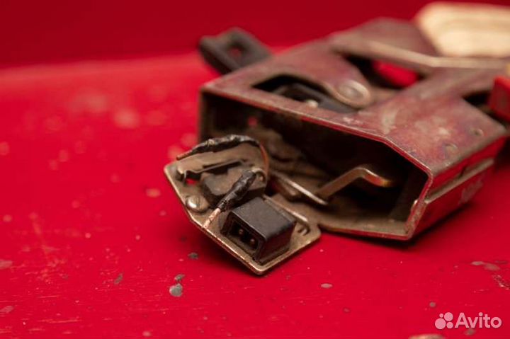 Замок багажника Mercedes S500 W140 M119 1991