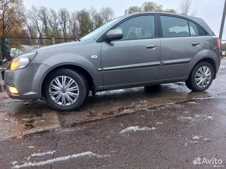 Kia Rio 1.4 МТ, 2010, 215 630 км
