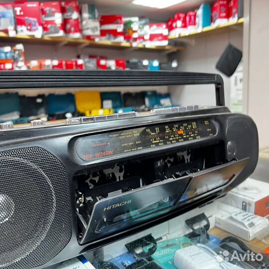 Магнитола Hitachi TRK W240W
