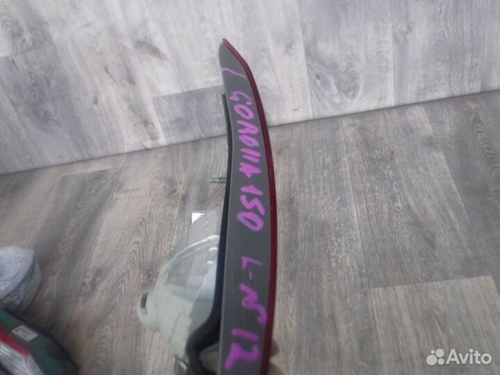 Фонарь левый внутренний №12 Toyota Corolla 150