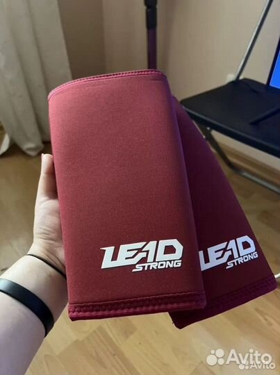 Наколенники lead strong