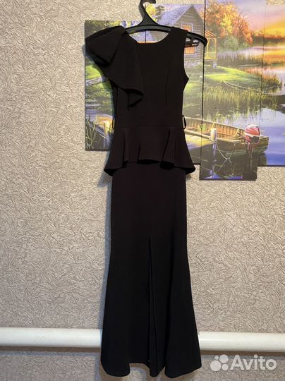 Вечернее платье в пол 42 размер
